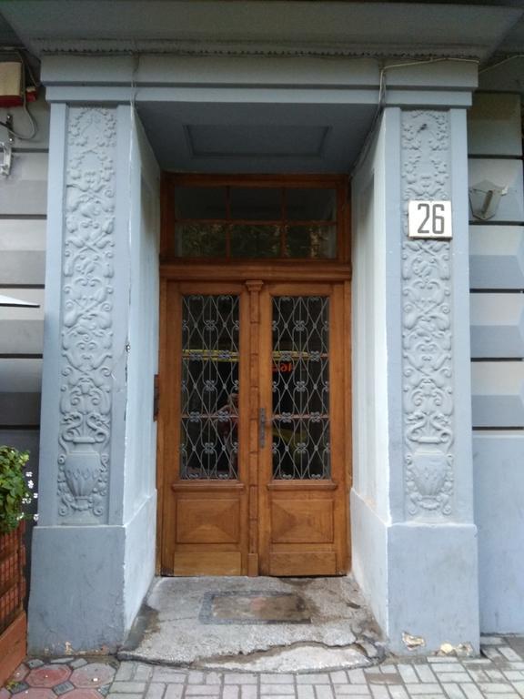 Apartment On Knyazya Romana 26 Center Lviv Buitenkant foto